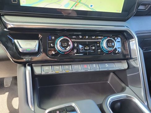 New 2026 GMC Sierra 1500 Denali w/ Denali Reserve Package AWD/4WD image 28