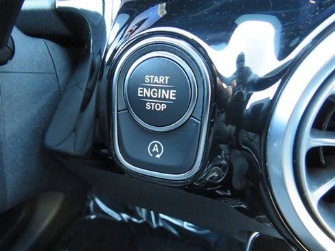 Used 2025 Mercedes-Benz GLA 250 4MATIC image 15