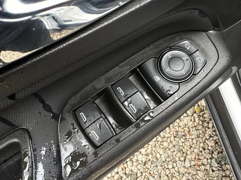 Certified 2024 Chevrolet Equinox RS AWD/4WD image 23