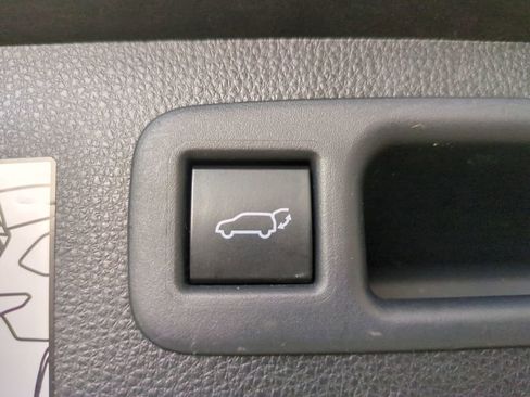 Used 2021 Toyota Highlander Platinum image 15