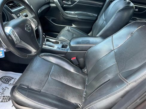 Used 2016 Nissan Altima 3.5 SL FWD image 8