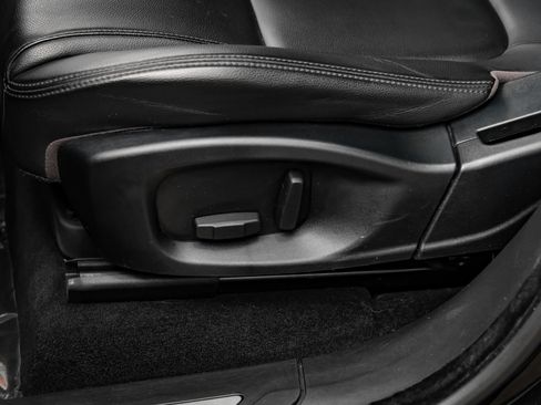 Used 2018 Jaguar F-PACE Premium AWD/4WD image 33