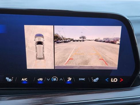 Used 2025 Chevrolet Tahoe Z71 image 18