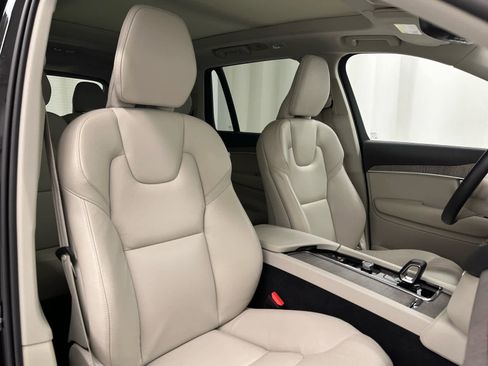 Used 2024 Volvo XC90 B5 Plus w/ Protection Package Premier image 20
