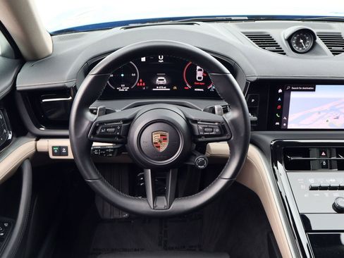 Certified 2024 Porsche Panamera image 15