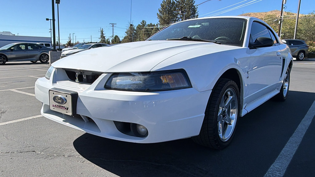 Used 2001 Ford Mustang Cobra RWD image 4