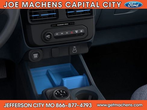 New 2026 Ford Maverick XLT image 17