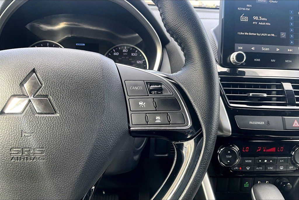 Used 2025 Mitsubishi Eclipse Cross SE AWD/4WD image 19
