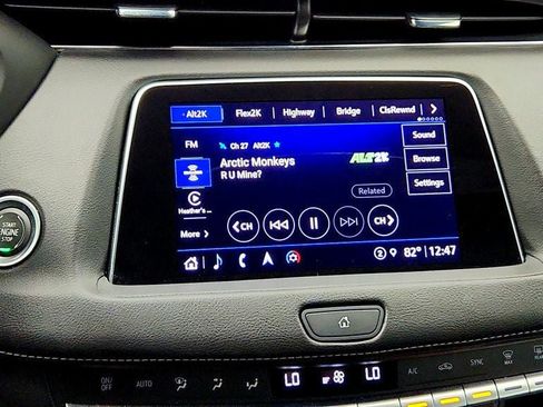 Used 2023 Cadillac XT4 Premium Luxury AWD/4WD image 17