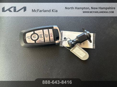 Used 2023 Ford Expedition XLT AWD/4WD image 18