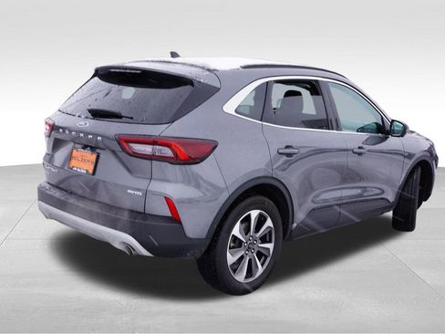 Certified 2023 Ford Escape Platinum image 9