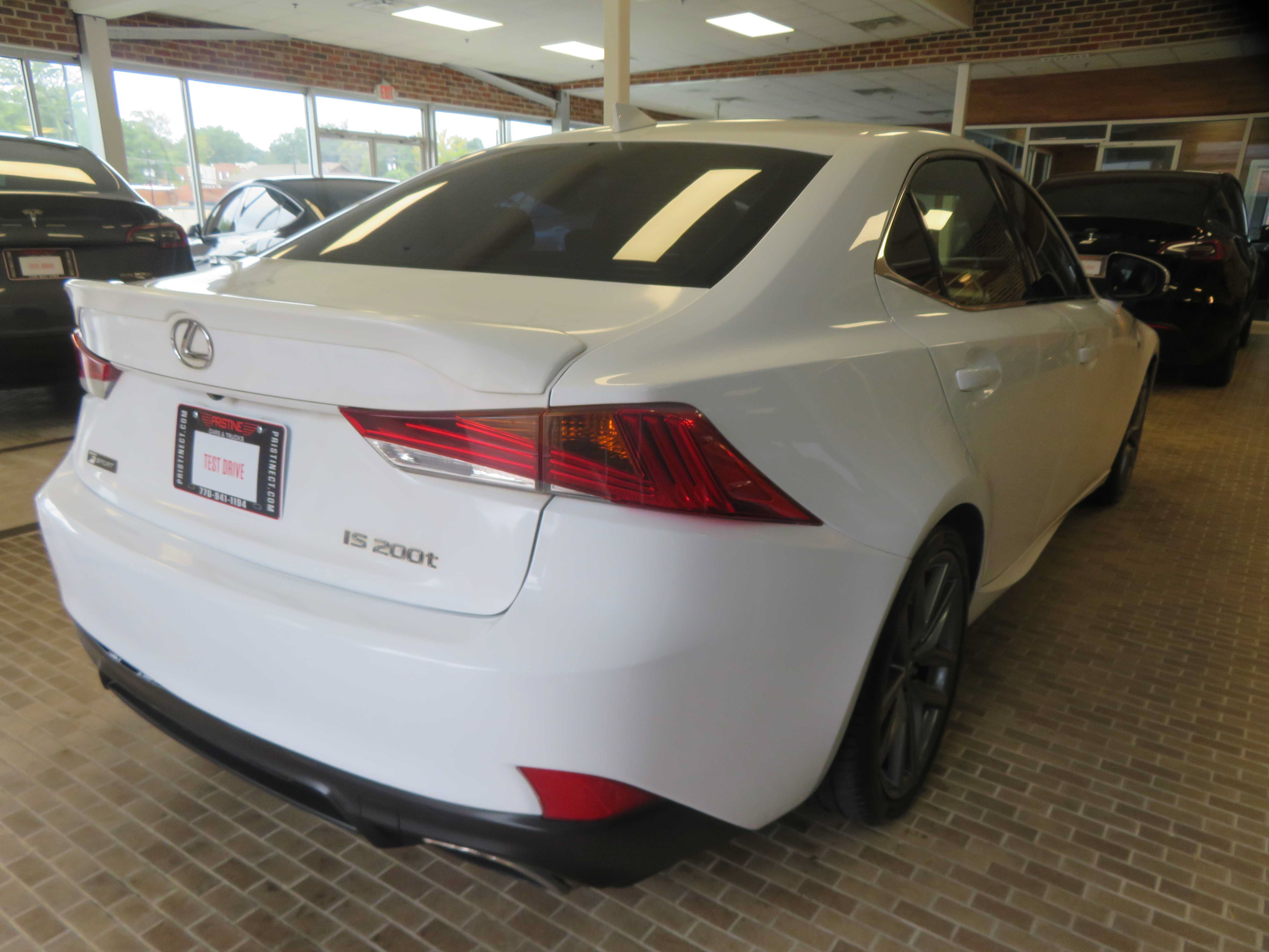 Used 2017 Lexus IS 200t F Sport w/ F Sport Package RWD image 4