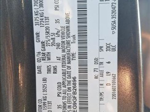 Used 2016 Ford F150 Platinum w/ Equipment Group 701A Luxury image 21