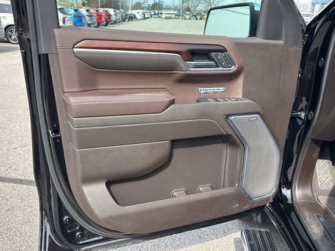 Used 2024 GMC Sierra 1500 Denali w/ Denali Reserve Package image 16