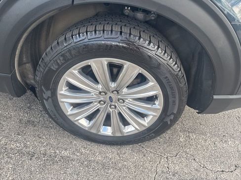 Used 2023 Ford Explorer Limited w/ Hybrid Equipment Group 310A image 50