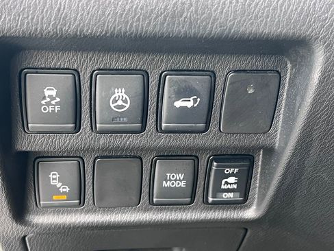 Used 2020 Nissan Pathfinder SL w/ Cargo Package AWD/4WD image 17