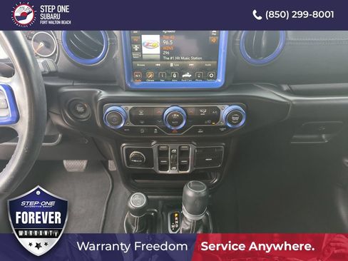 Used 2020 Jeep Gladiator Overland AWD/4WD image 25