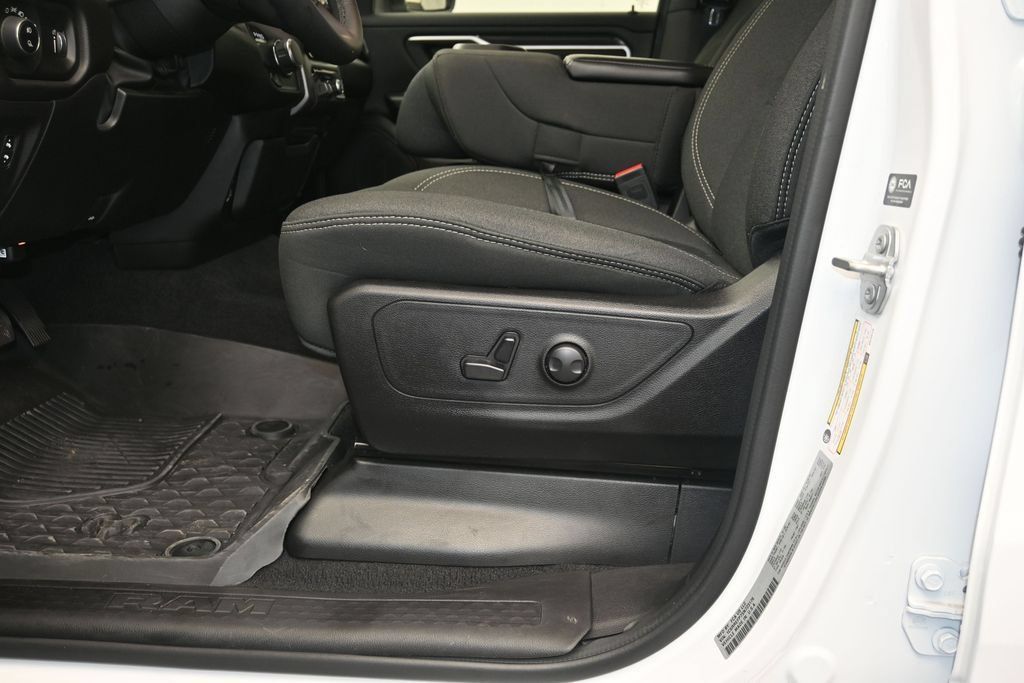 Used 2025 RAM 1500 Big Horn RWD image 21