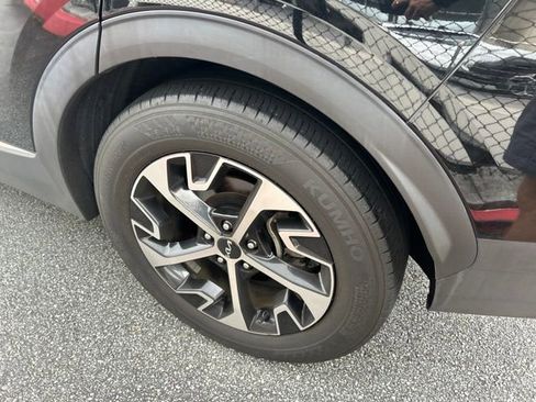 Used 2023 Kia Sportage EX FWD image 6