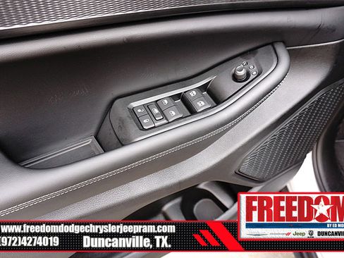 New 2025 Jeep Grand Cherokee Laredo X image 39