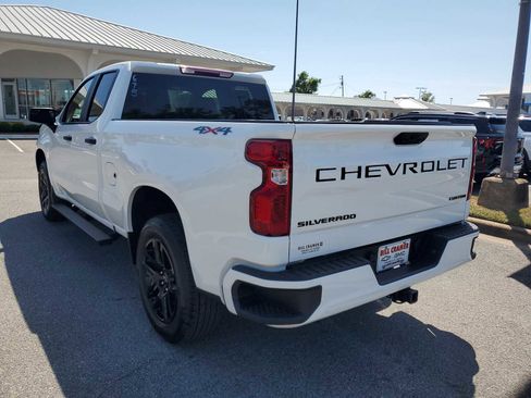 New 2026 Chevrolet Silverado 1500 Custom w/ LPO, Dark Essentials Package AWD/4WD image 3