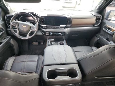 Used 2024 Chevrolet Silverado 1500 High Country image 23