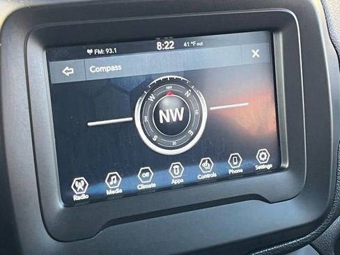 Used 2020 Jeep Renegade Latitude w/ Cold Weather Group image 16