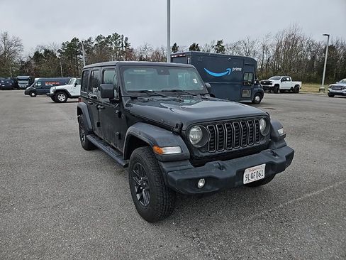 Used 2024 Jeep Wrangler Sport S image 1