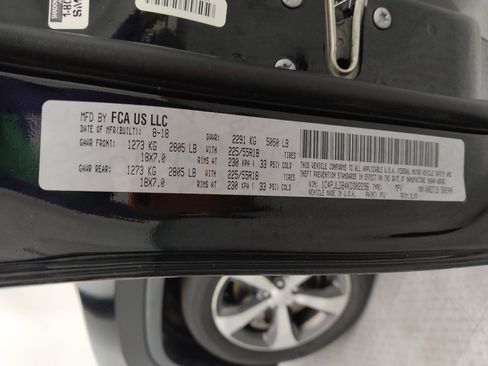 Used 2019 Jeep Cherokee Limited FWD image 33