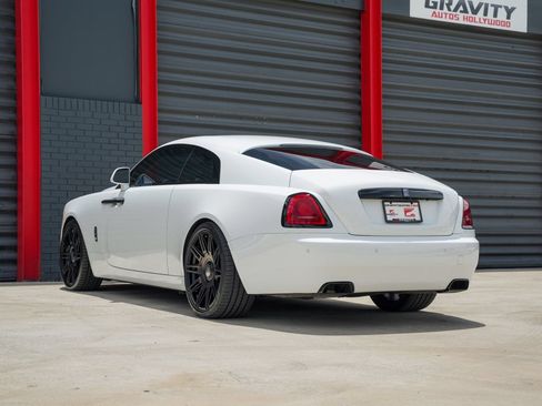 Used 2019 Rolls-Royce Wraith RWD image 13