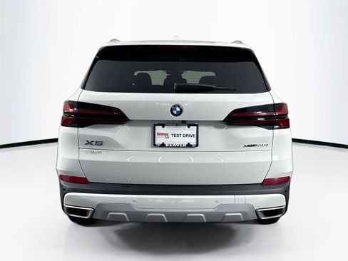 Used 2024 BMW X5 xDrive40i w/ Premium Package AWD/4WD image 12