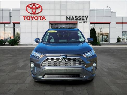 Used 2021 Toyota RAV4 XLE image 8