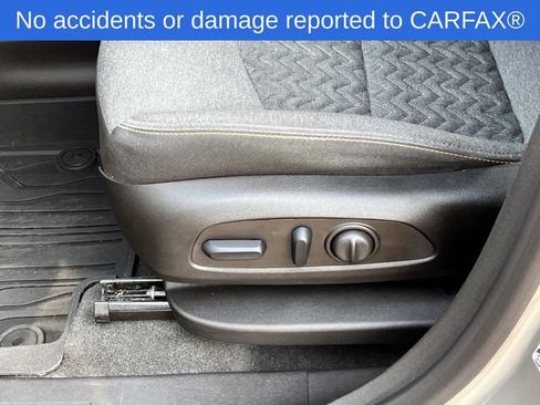 Certified 2024 Chevrolet Equinox LT w/ LPO, Floor Liner Package FWD image 20