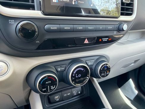 New 2026 Hyundai Venue SEL FWD image 25