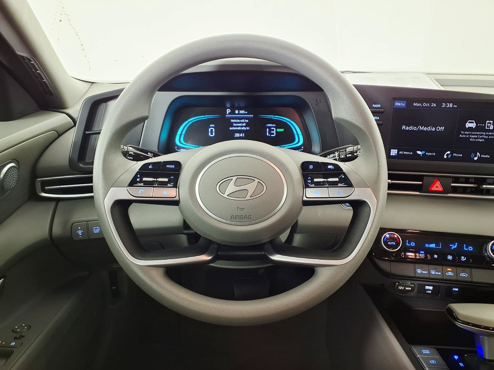 Used 2026 Hyundai Elantra Hybrid FWD image 15