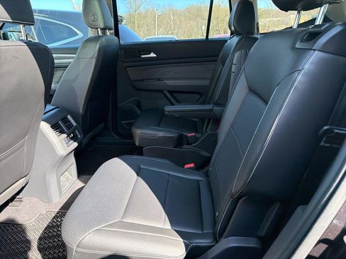 Used 2022 Volkswagen Atlas SEL R-Line image 21