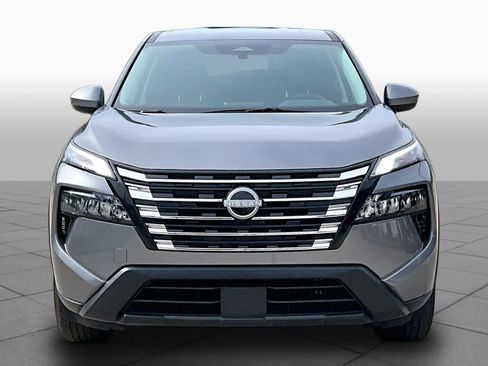 Used 2025 Nissan Rogue SV AWD/4WD image 4