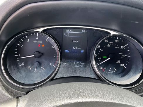 Used 2016 Nissan Rogue SL w/ SL Premium Package FWD image 26