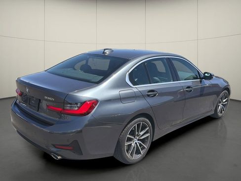Used 2021 BMW 330i Sedan w/ Convenience Package RWD image 7