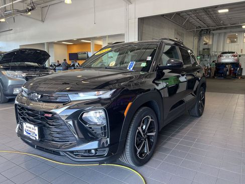 Used 2023 Chevrolet TrailBlazer RS w/ Convenience Package FWD image 5