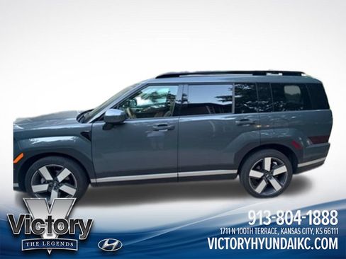 Used 2024 Hyundai Santa Fe Limited AWD/4WD image 4