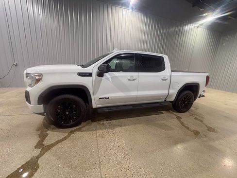 Used 2021 GMC Sierra 1500 AT4 w/ Technology Package image 2