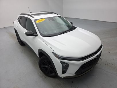 Used 2025 Chevrolet Trax ACTIV w/ Sunroof Package