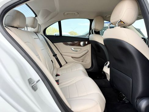 Used 2016 Mercedes-Benz C 300 4MATIC Sedan image 29