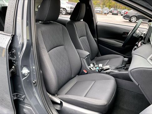 Certified 2025 Toyota Corolla LE image 8