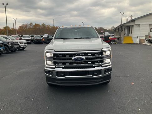 New 2026 Ford F350 Lariat w/ Chrome Package image 2