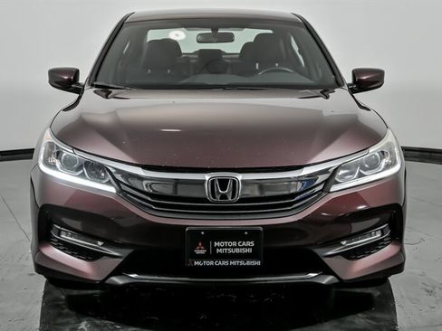 Used 2016 Honda Accord Sport image 4