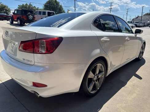 Used 2011 Lexus IS 250 w/ Premium Pkg Value Edition RWD image 5