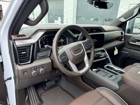 New 2026 GMC Sierra 3500 Denali w/ Denali Reserve Package image 10