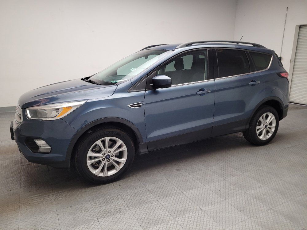 Used 2018 Ford Escape SE w/ SE Sync 3 Package AWD/4WD image 2
